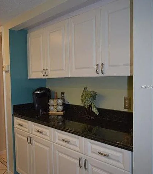 Cove Cir — Photo 3