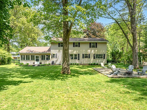 5th image of 5337 Whippoorwill Dr