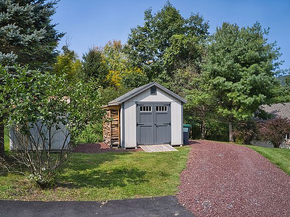 Grey Wood Works  shed 10x10 