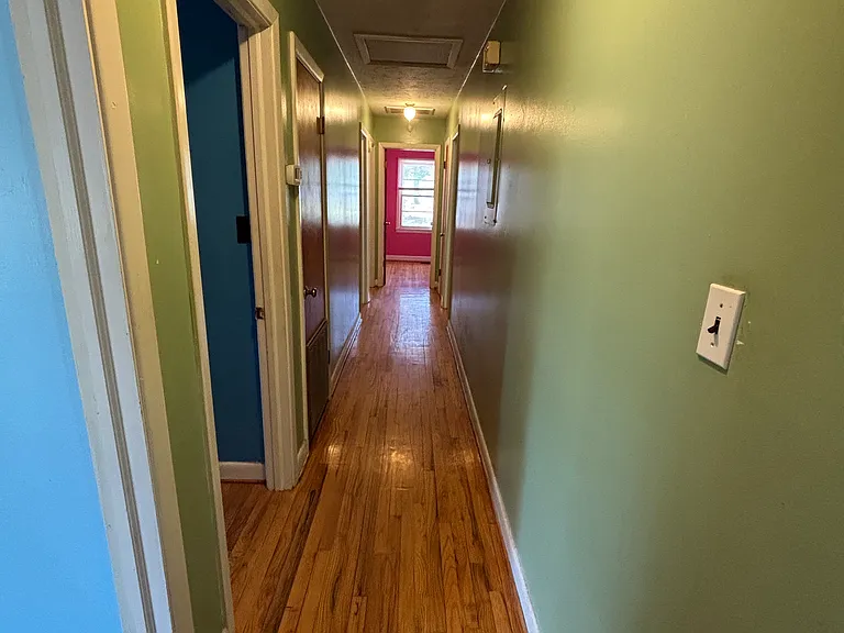 4402 Bluff St — Photo 4