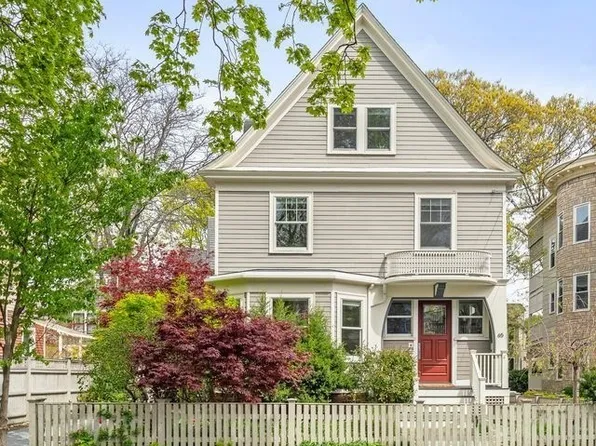 65 Wendell St, Cambridge, MA 02138