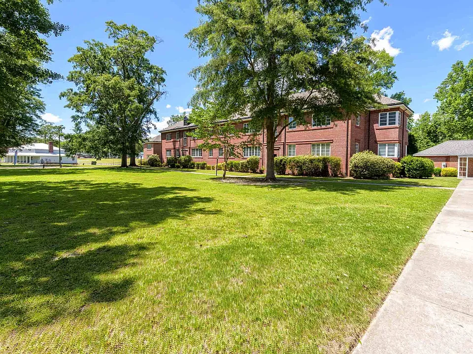 Kinston Oaks Apartments