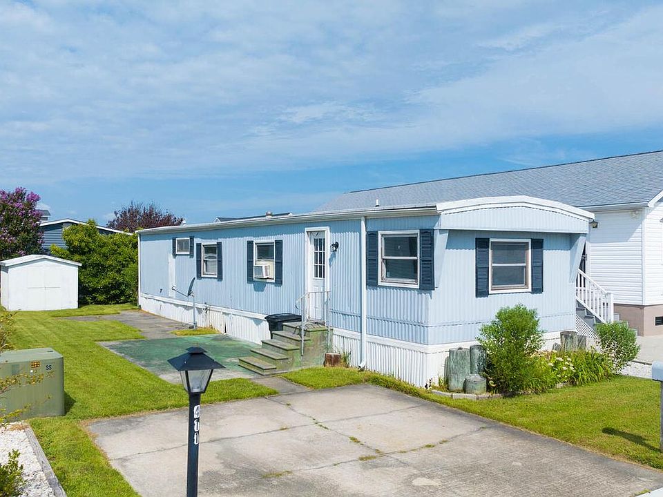 1st image of 411 Nautical Ln