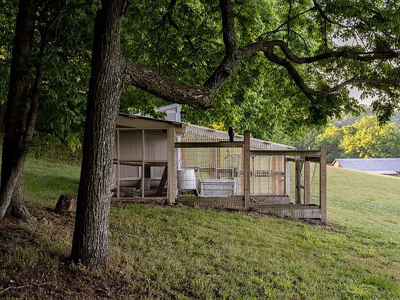 47th image of 3210 Morel Rd