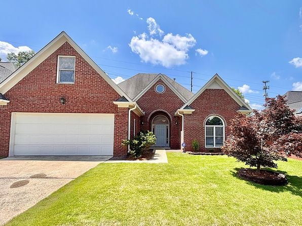 1850 Parkside Cir