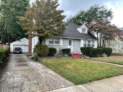 37 Green Avenue, Hempstead, NY, 11550