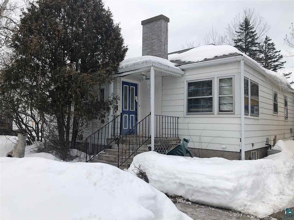 1st image of 3714 E 4th St