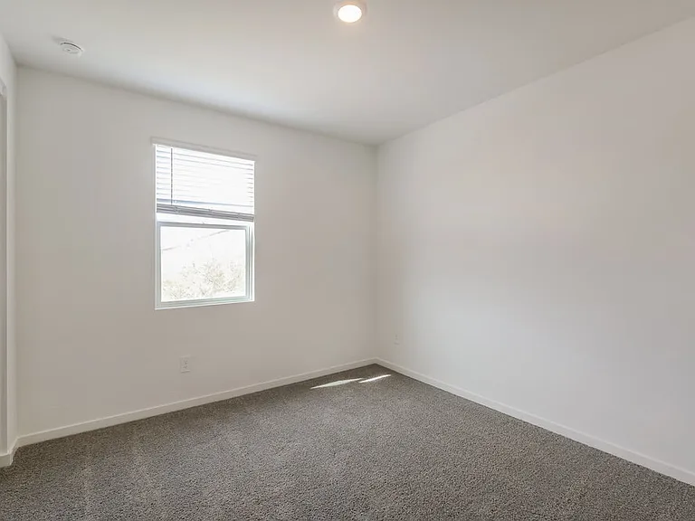 24426 W Grenadine Rd — Photo 11