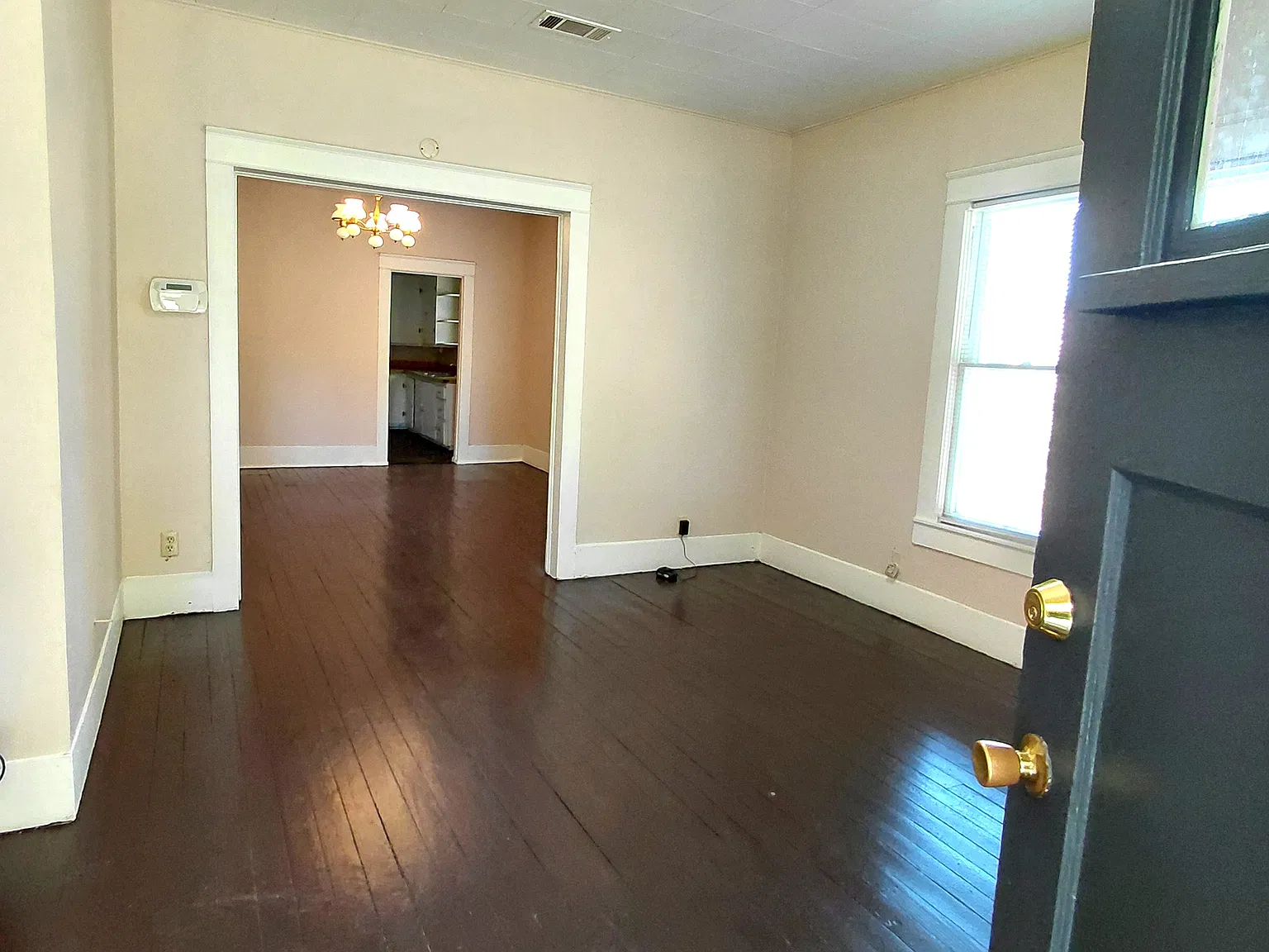 3 bed, 1400 sqft, $1,250 — Photo 4