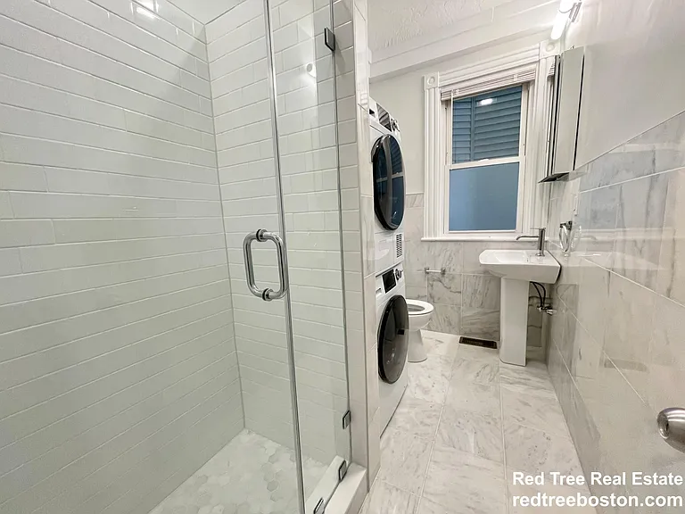 35 Newport St #2 — Photo 13