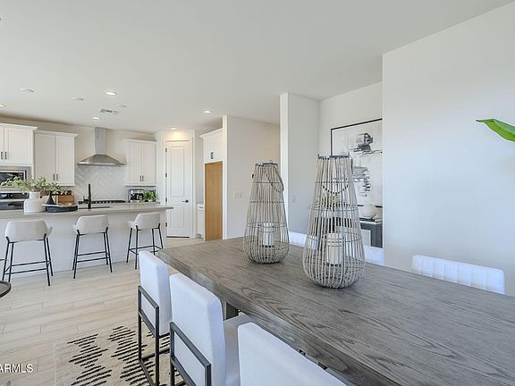5th image of 17149 W MIDDLEBURY Street