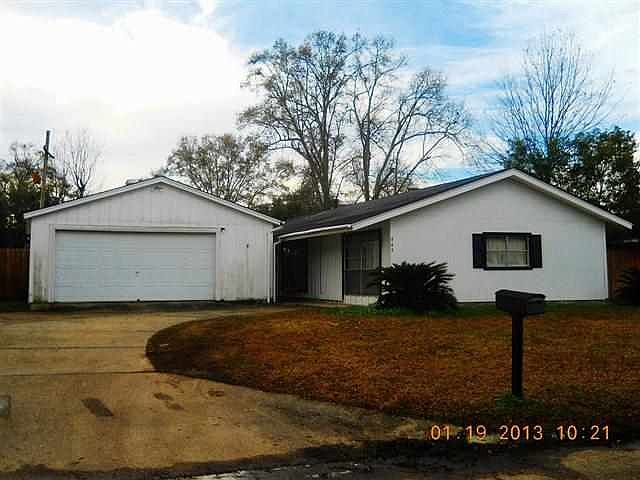 1st image of 449 Gardenia Ave