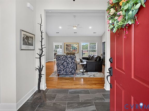5th image of 1850 Jeter Rd
