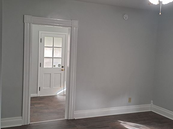 5th image of 914 Garfield St