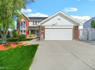 7930 Farmhouse Rd, Frankfort, IL 60423