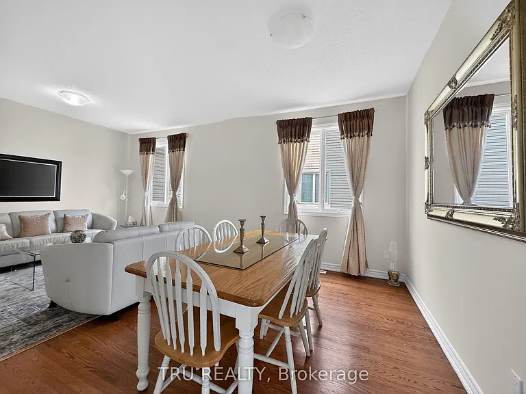 200 Celtic Ridge Cres — Photo 9
