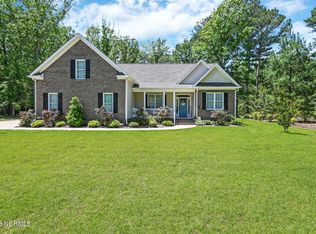 106 Saint Johns Ct, Chocowinity, NC 27817