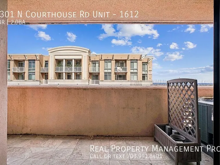 1301 N Courthouse Rd #1612 — Photo 10