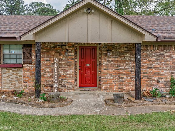 3rd image of 113 Cypress Lake Cir