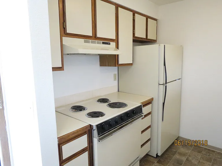 Hart Terrace Apartments — Photo 10