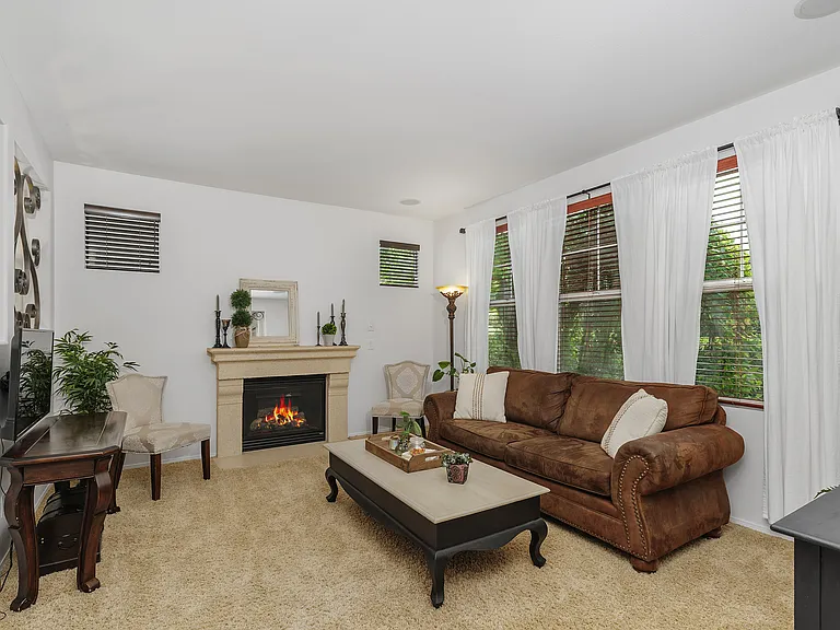 35839 Crickhowell Ave — Photo 7