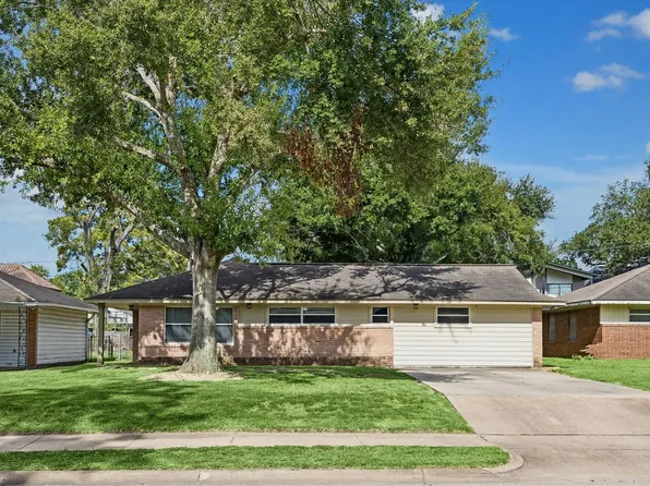 1729 Bayram Dr, Houston, TX 77055