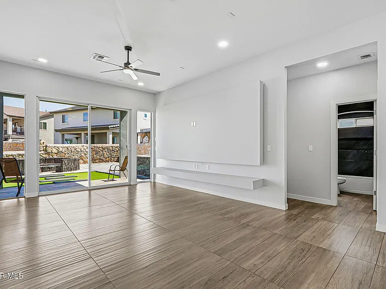 12568 Barbaro Way — Photo 24