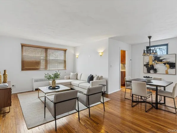 199-18 19th Avenue #18, Whitestone, NY 11357