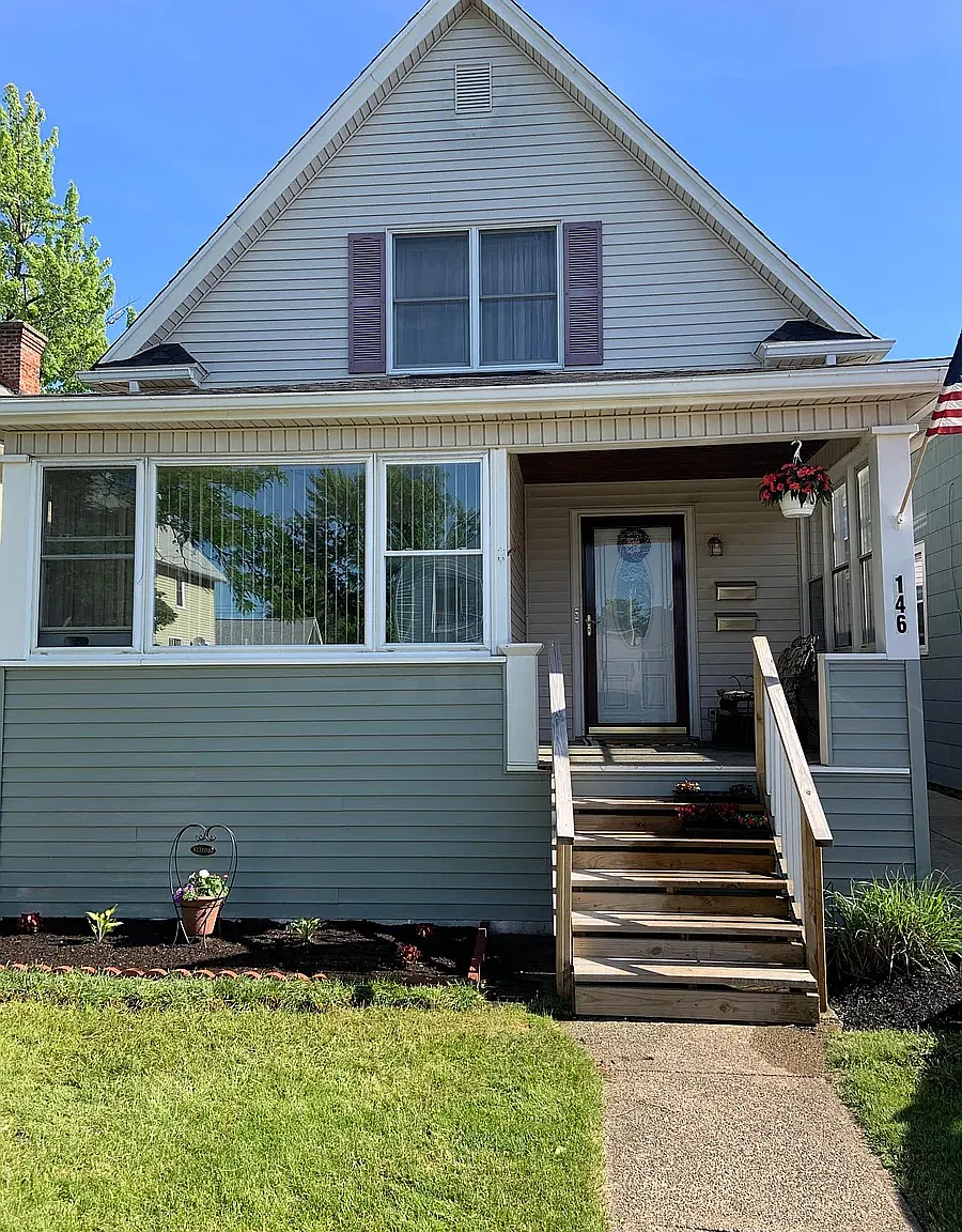 2 bed, 750 sqft, $1,100 — Photo 1