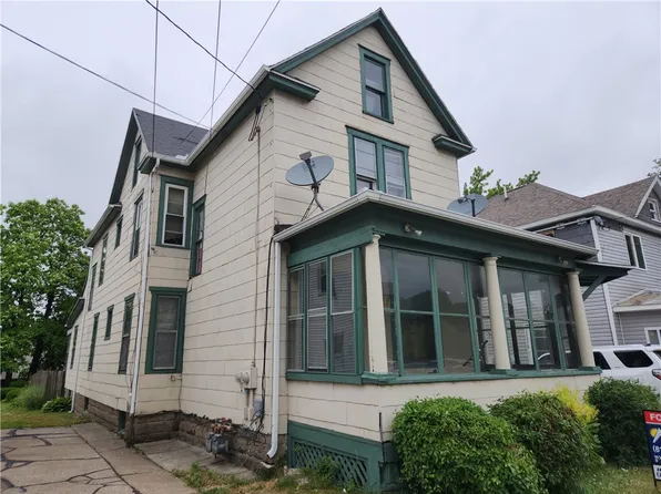 944 W 26th St, Erie, PA 16502