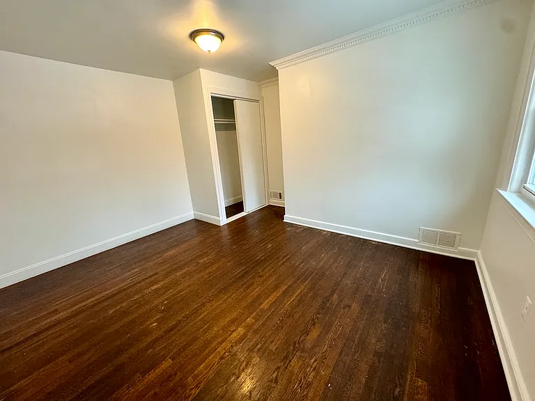 8 Plymouth St — Photo 7