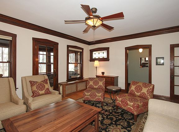 5th image of 320 Ashland Ave
