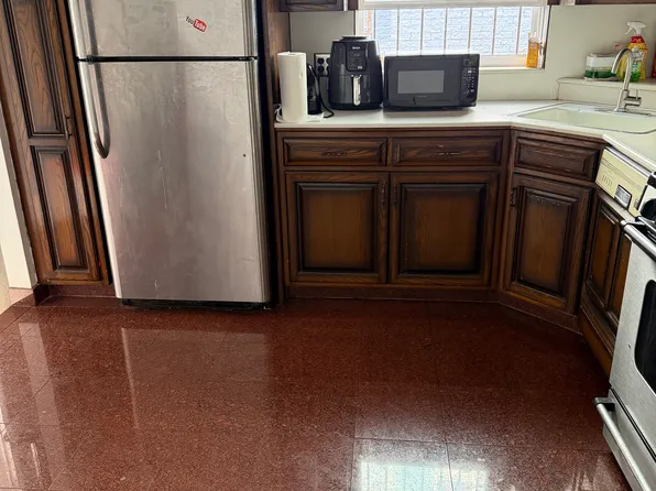 (undisclosed Address), Flushing, NY 11355