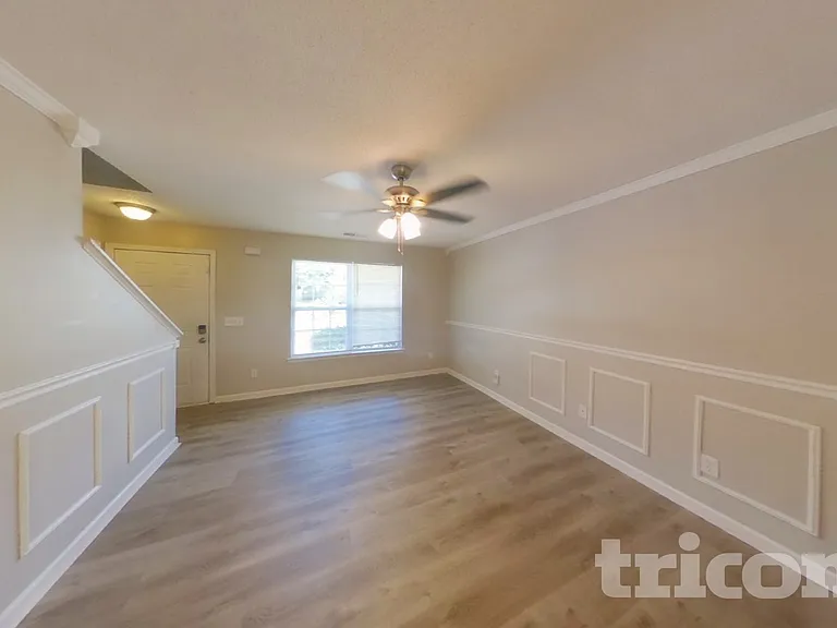 137 Lossie Ln — Photo 3