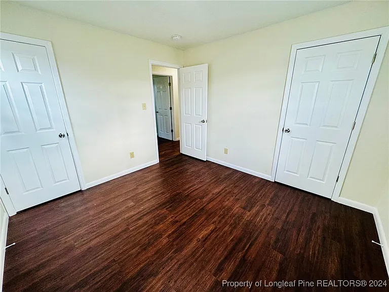 105 E Railroad St — Photo 20