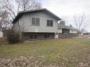 7077 La Rosa Ct, Longmont, CO 80504