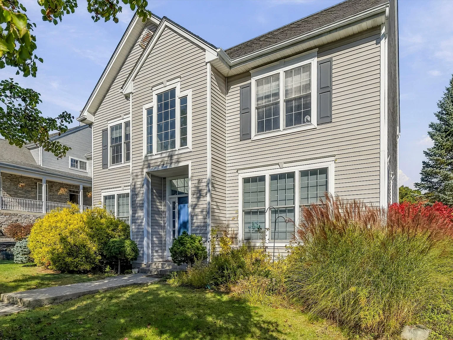 4 bed, 2.5 bath, 2727 sqft, $4,500 — Photo 4