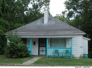29 Argyle Ln, Asheville, NC 28806