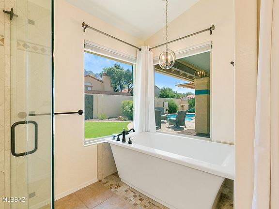 3rd image of 1440 E Desert Starling Ln