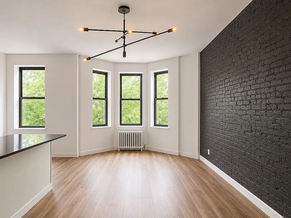 1st image of 242 E 25th St #3