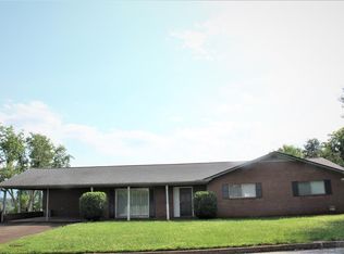 130 Stephens Dr, Morganton, NC 28655