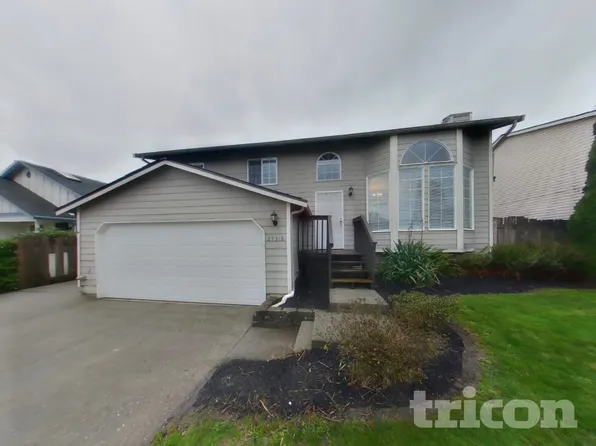 27318 Country Pl NW, Stanwood, WA 98292