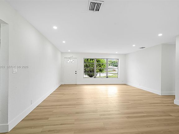 5th image of 1353 NW 62nd Way