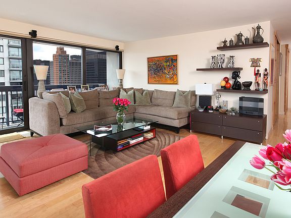 4th image of 300 E 59th St APT 3401