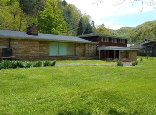 2468 Slate Creek Rd, Grundy, VA 24614