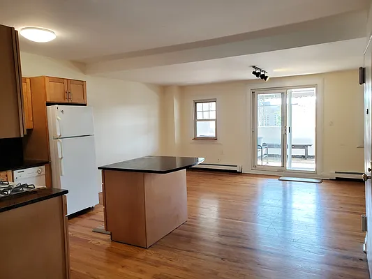 Rented by Avenue Sotheby's International Realty | media 21