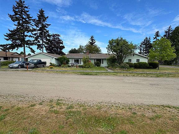 4th image of 9999 W Maple St
