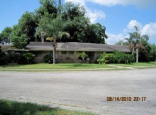 101 Scarborough Dr, Victoria, TX 77901