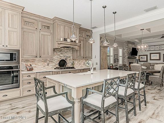 3rd image of 1542 Vestavia Cir