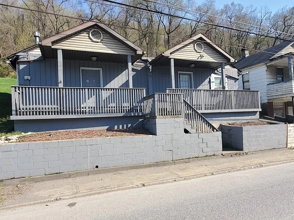 76 Warwood Ave photo 1